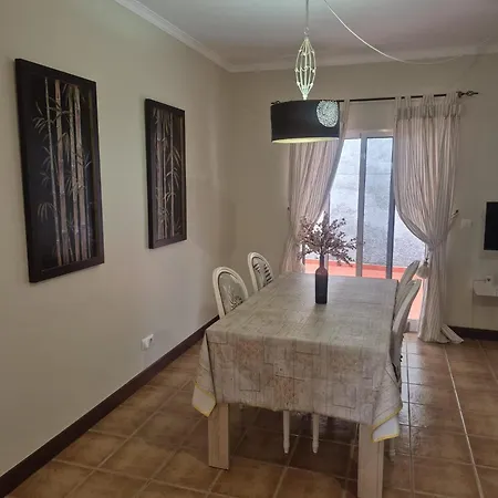 Arrifes 1 * 포르투산투